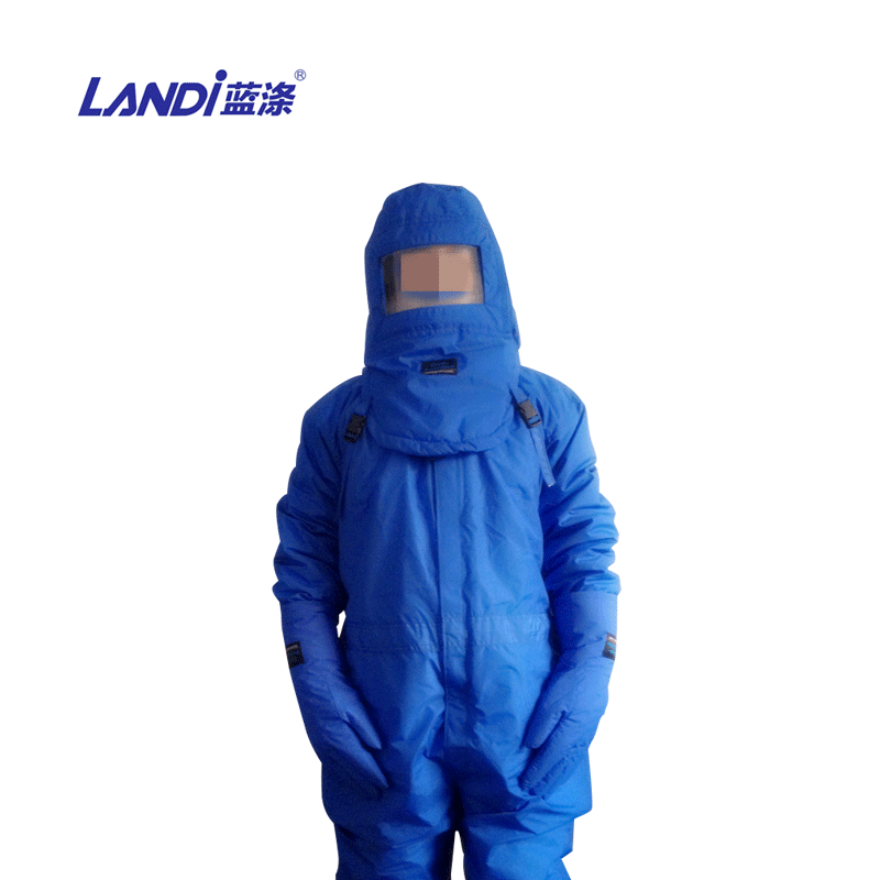 低温防护服（包括：低温头罩，低温蓝色手套，低温连体服，低温靴）